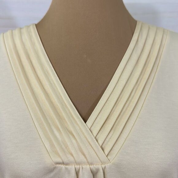 L.L. Bean Top Size Large Supima Cotton Yellow NWOT - Picture 10 of 11